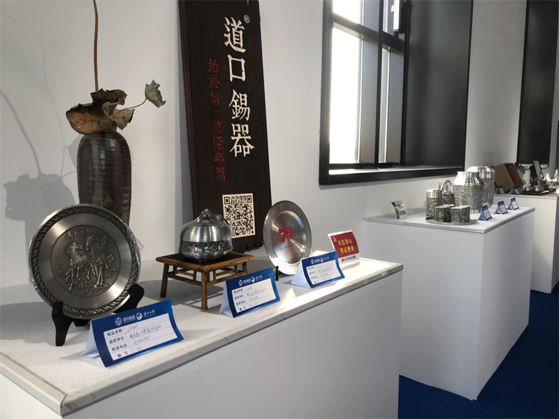 5fa89f6af70a3da2dd9a1275